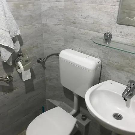 Apartment Damir Gornja Sisava